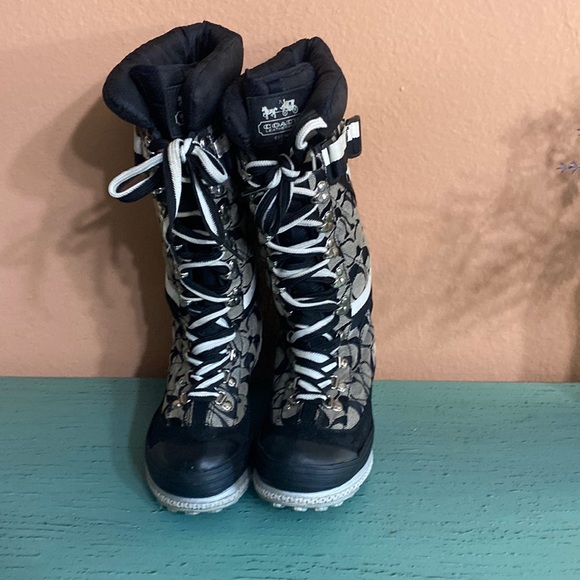 Coach boots